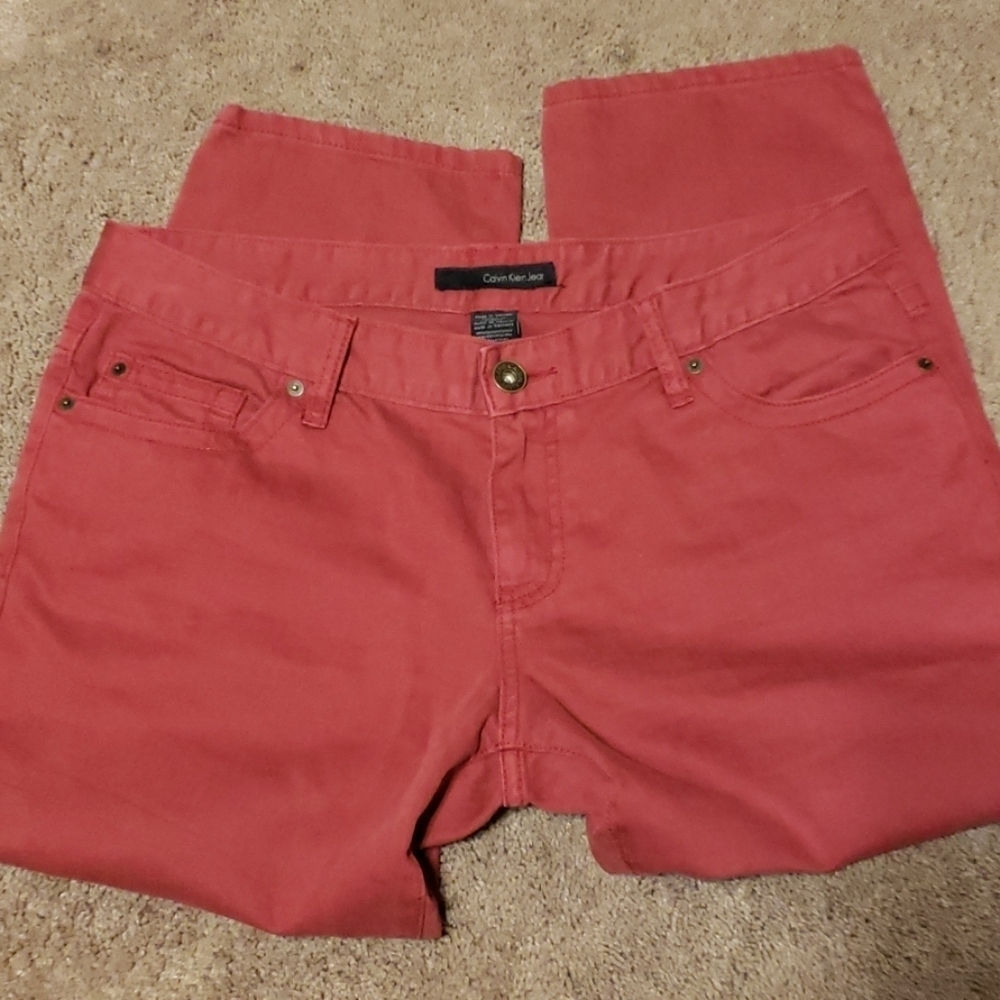Calvin klein jeans faded red with pocket details